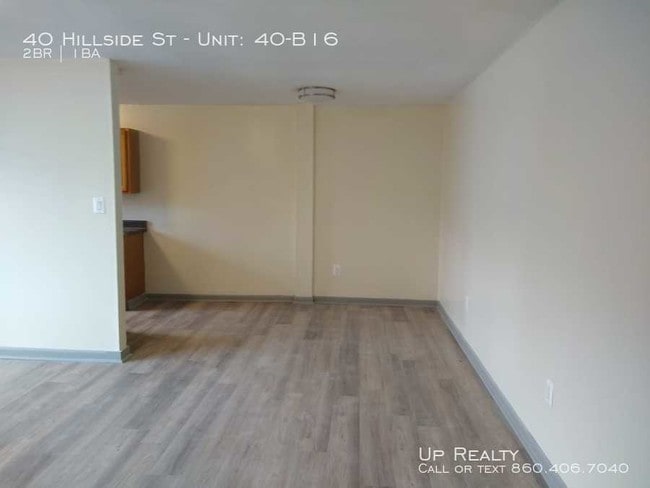 Building Photo - 40 Hillside St