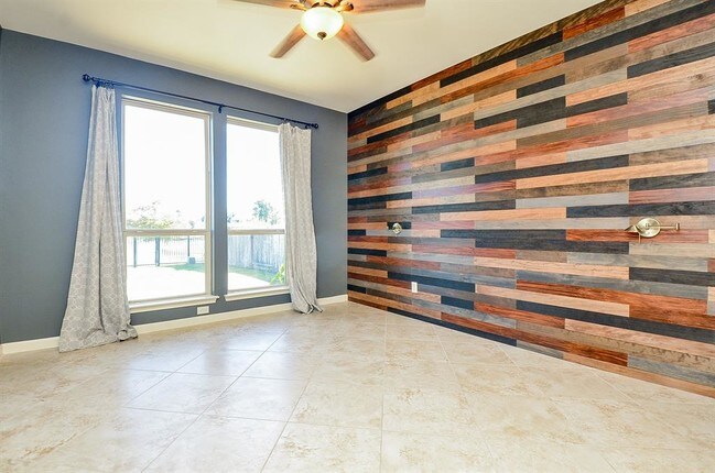 Building Photo - 2703 Bonnie Bray Dr