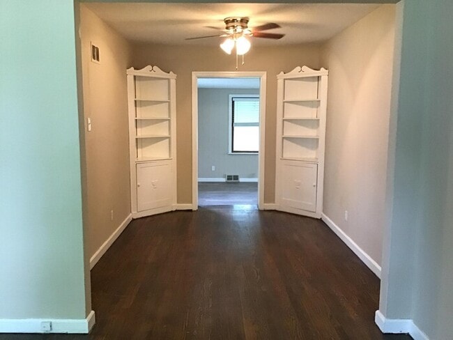 Building Photo - 1232 Duenke Dr