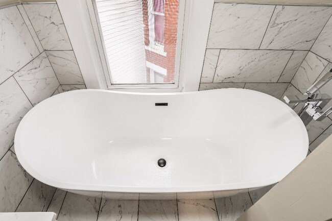 Building Photo - 163 Martin Ave