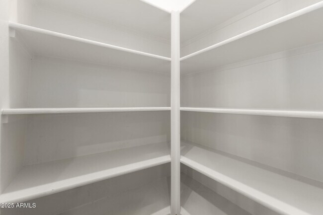 Building Photo - 8133 S 64th Ln