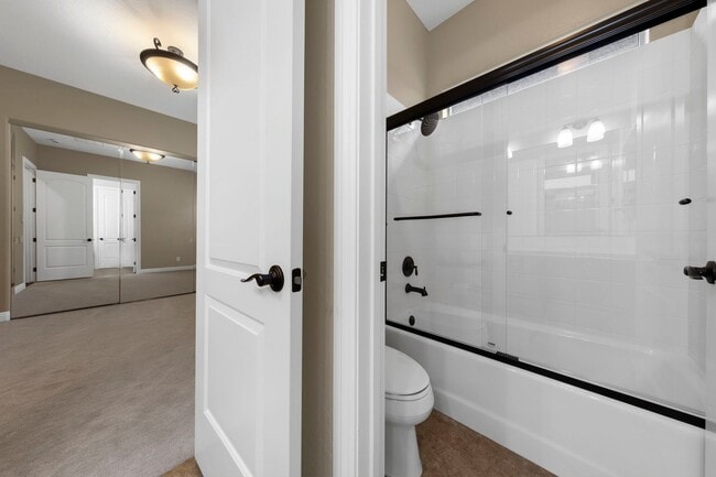 Building Photo - Luxurious Single-Story Estate in Guard-Gated Club at Madeira Canyon with Stunning Designer Finish...