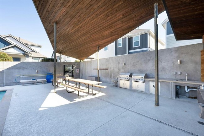Building Photo - 5312 Mulberry Grove Ln