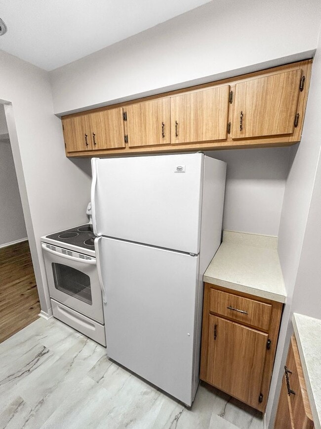 Building Photo - One Bedroom Condo in Moon Township!!