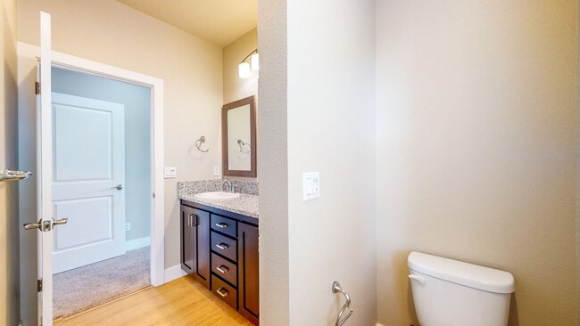 Building Photo - 3 bedroom 2.5 bath corner unit - home with...