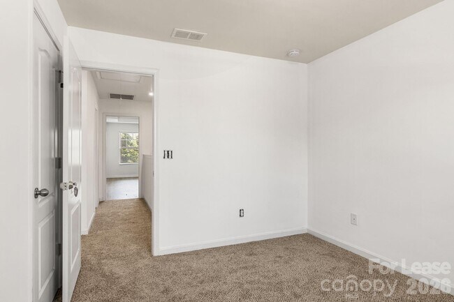 Building Photo - 4037 Black Walnut Wy