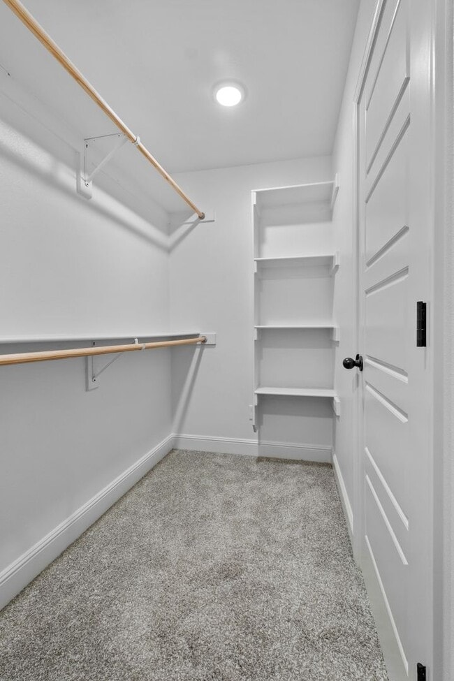 Building Photo - Gorgeous Home in Bentonville!