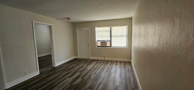 Building Photo - 3041 Second Street