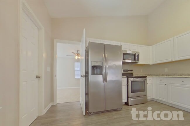 Building Photo - 108 Woodlands Village Dr