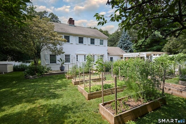 Building Photo - 188 Compo Rd S