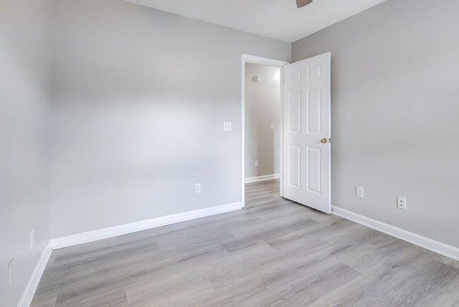 Building Photo - Well-Maintained 3BR, 2BA Home with 1-Car Garage