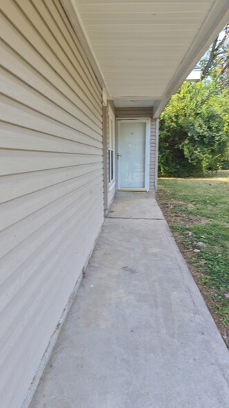 Building Photo - 4117 Middlehurst Ln