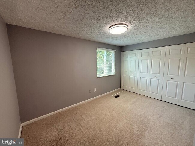 Building Photo - 8577 Blackfoot Ct
