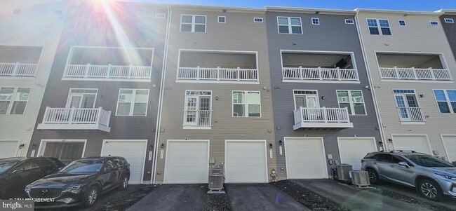 Building Photo - 5426 Greenpoint Ln