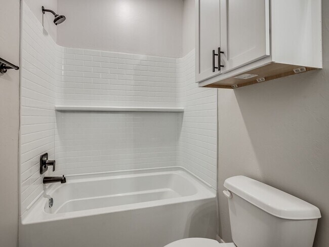 Building Photo - Beautiful New Construction Home in Edmond/Oklahoma City