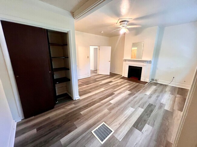 Building Photo - 1509 Hatteras St