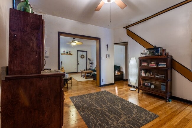 Building Photo - 618 Edgemont St