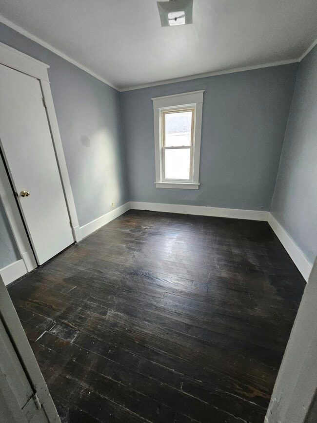 Building Photo - 457 W 17th St