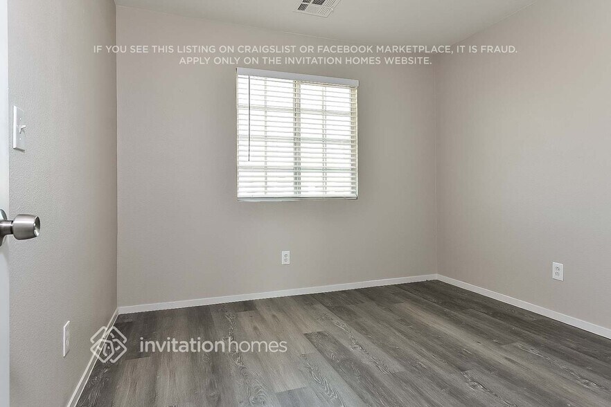 Building Photo - 3401 Vista Springs Way