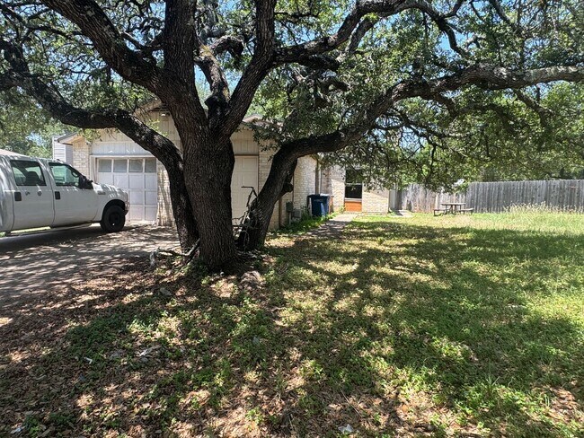 Building Photo - 11606 Castle Rock Ct