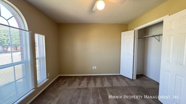 Building Photo - 7514 Paris Ave