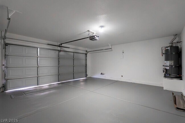 Building Photo - 2095 Betty Davis St