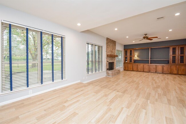 Building Photo - 2103 Winged Foot Dr