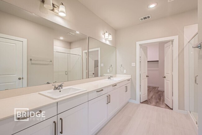 Building Photo - A1- Albany Plan