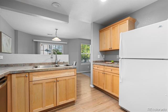 Building Photo - 8019 S Kittredge Ct