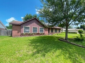 Building Photo - 7710 Romney Rd