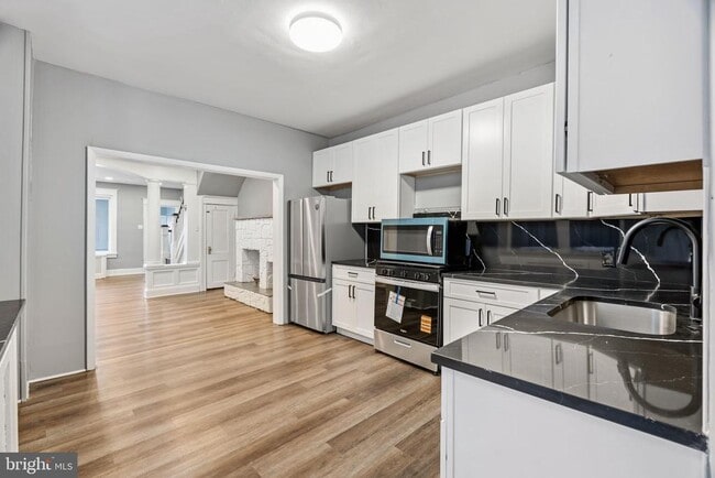 Building Photo - 3045 Weikel St