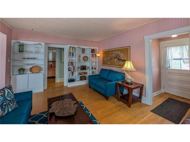 Building Photo - 519 Park Ave