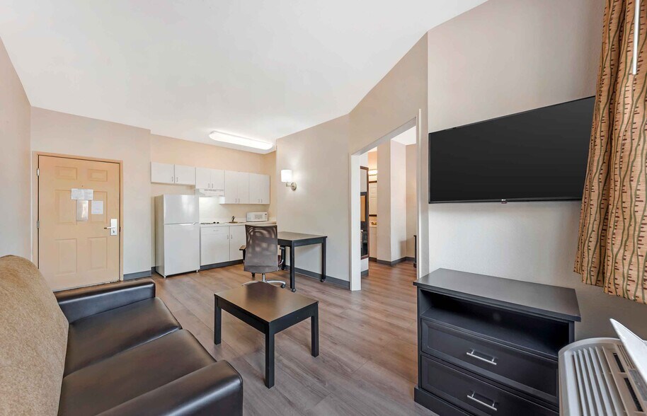 Building Photo - Furnished Studio-Austin - Northwest - Research Park