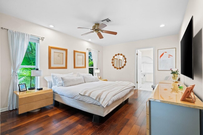 Building Photo - 326 Seven Isles Dr