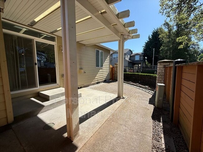 Building Photo - 8527 NE 55th Cir