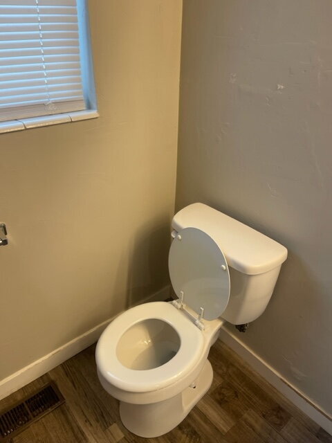 Building Photo - "Charming 2-Bed Retreat in Washington Terrace – Cozy Comfort at 912 Sq Ft!"