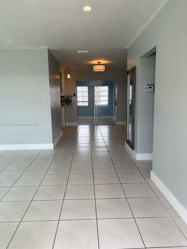 Building Photo - 6807 NW 75th St