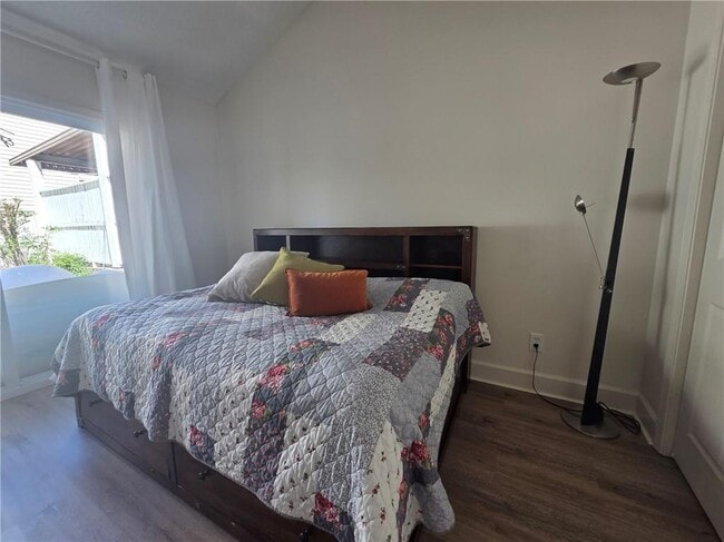 Building Photo - 603 Serramonte Dr