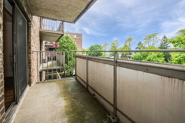 Building Photo - 1463 Mercury Dr
