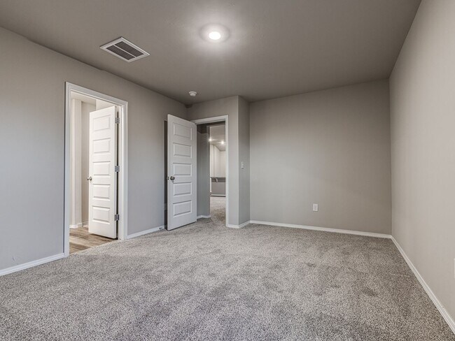 Building Photo - Brand New Construction + 4 bedrooms + Mustang Schools