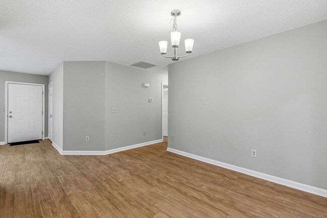 Building Photo - 1811 Cody Ave