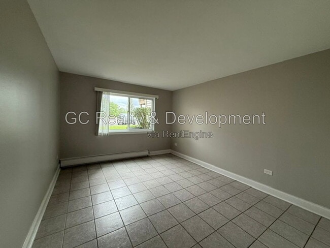 Building Photo - 2373 John Smith Dr