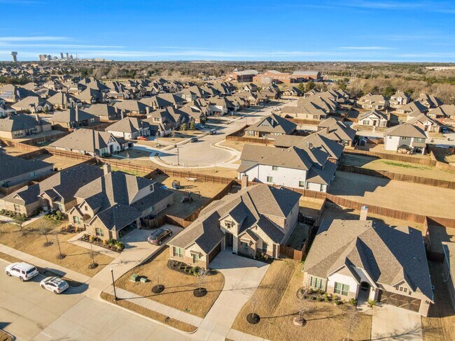 Building Photo - 4409 Dandelion Ln
