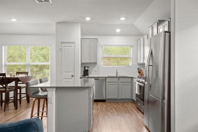 Building Photo - 4000 Fort Collins Way