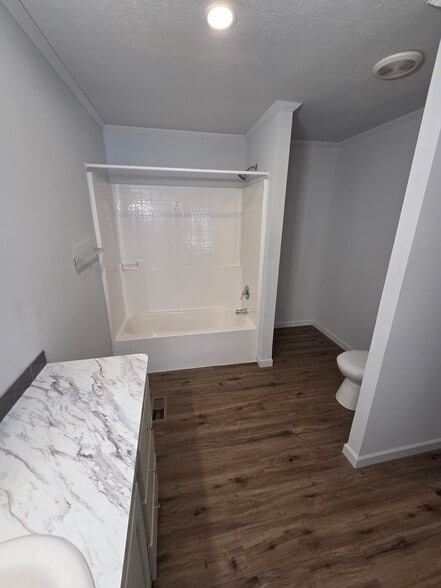 Building Photo - 55 Hickory Ln