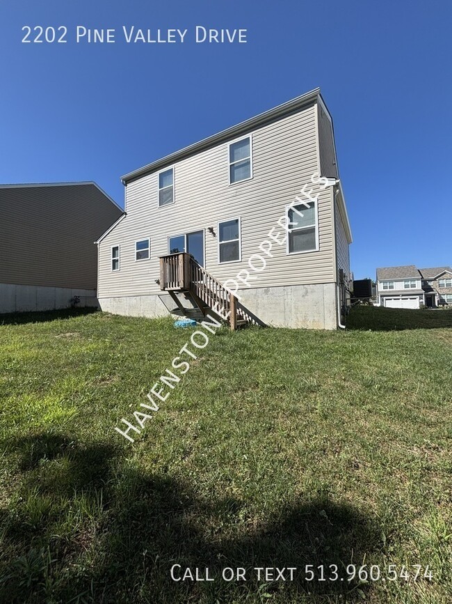 Building Photo - 2202 Pine Valley Dr