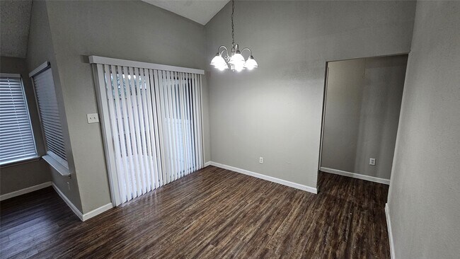 Building Photo - 3207 Lightstar Dr