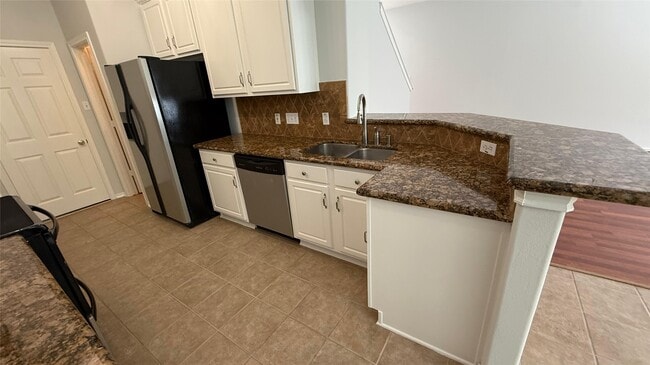 Building Photo - 35 Ledgestone Pl