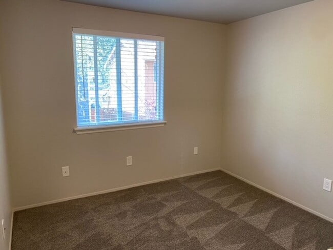 Building Photo - Brand New Remodeled 3 Bedroom 2.5 Bath  2 Car Garage