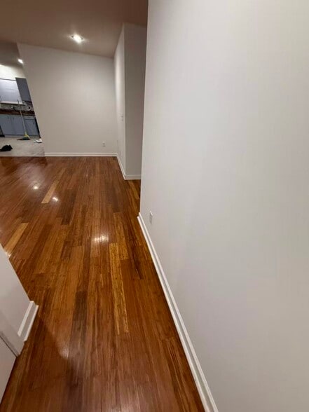 Building Photo - 1922 9th Street Dr SE